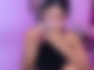 Live cam show with Celeste-Hills - Erotic Dance on milfzrlive.com