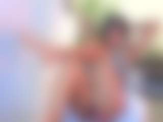 Live cam show with Celeste-Hills - Public on madthumbs