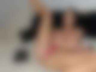 Layla12a's Live Sex Cam Show