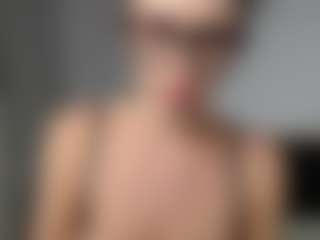 Layla12a's Live Sex Cam Show