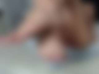 Layla12a's Live Sex Cam Show
