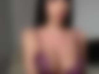 Layla12a's Live Sex Cam Show