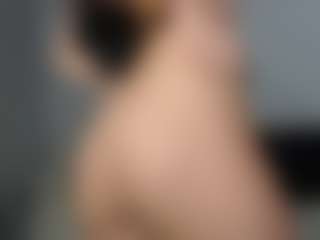 Layla12a's Live Sex Cam Show
