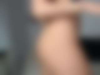 Layla12a's Live Sex Cam Show