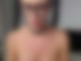 Layla12a's Live Sex Cam Show