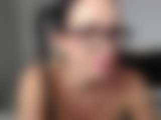 Layla12a's Live Sex Cam Show