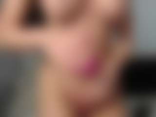 Layla12a's Live Sex Cam Show