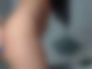 Layla12a's Live Sex Cam Show