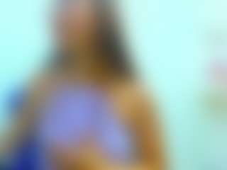 Live cam show with maia-blaze - Camel Toe on CamClone