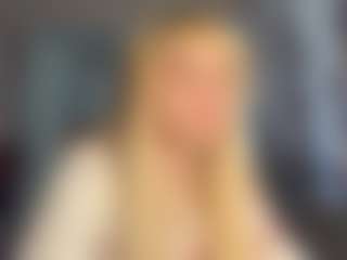 Live cam show with MariKavaney - Facial on CamwithHer