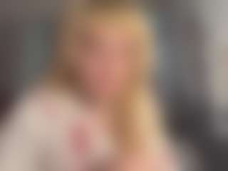 Live cam show with MariKavaney - Facial on SinfulBabes