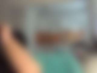 Live cam show with MariKavaney - Lesbian on AdultVida.com