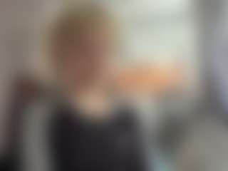 Live cam show with MariKavaney - Ass Clapping on camwithhim.com