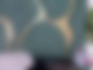 Live cam show with milapetiteAsm - Suck on Camming Site