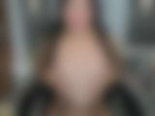 Live cam show with naiah-blue - New Brown Eyes on SquirtSoMuch