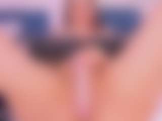 VickkyCandy's Live Sex Cam Show
