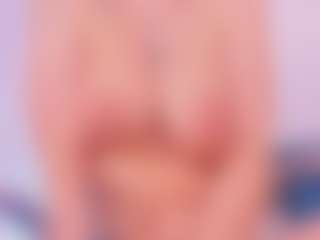 Live cam show with VickkyCandy - Moaning on boobsie.com