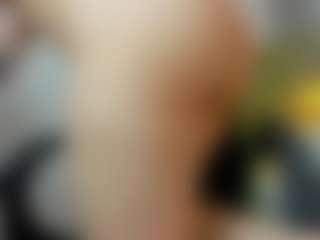 VickkyCandy's Live Sex Cam Show