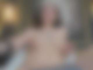 VickkyCandy's Live Sex Cam Show