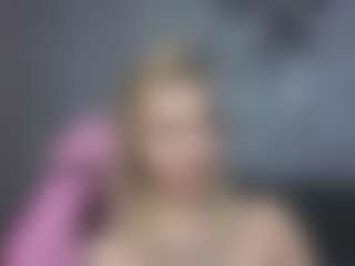 Live cam show with ArmaniiDavis - Sexy on CamwithHer