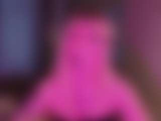 Live cam show with ArmaniiDavis - Blonde Hair Petite on Dolls Live