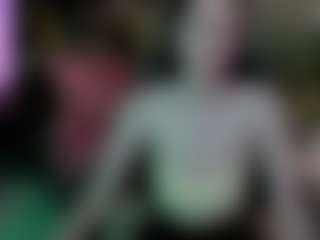 Live cam show with Eva-Leeee - College Big Tits on Milfs Live