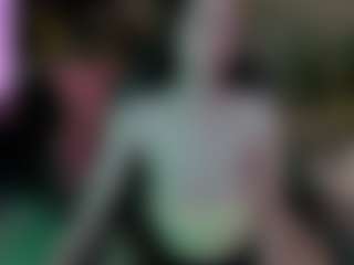 Live cam show with Eva-Leeee - College on Streamer API