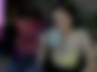 Live cam show with Eva-Leeee - Sweet on madthumbs