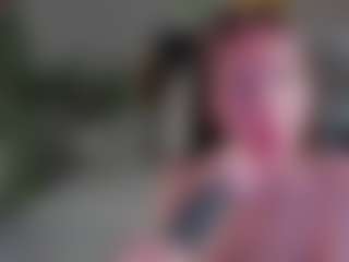 Live cam show with Eva-Leeee - Oil on AdultVida.com