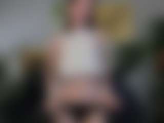 Live cam show with Eva-Leeee - Role Play on chickslive.net