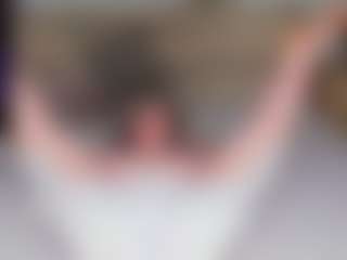 Live cam show with Gloria - Public Red Hair on SpunkLive