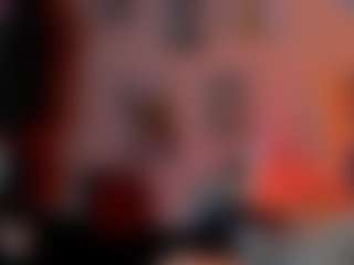 Live cam show with Gloria - Public Red Hair on Camming Site