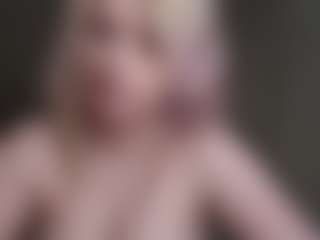 Flora's Live Sex Cam Show