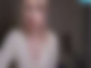 Flora's Live Sex Cam Show
