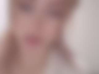Flora's Live Sex Cam Show