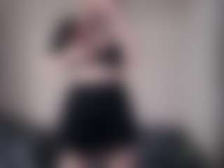Flora's Live Sex Cam Show