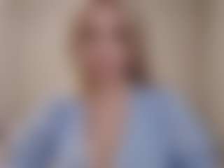 Live cam show with Flora - Thin on liverealitysex.com