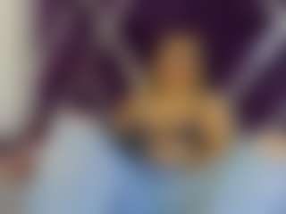 Live cam show with Lunaviceht - Colombia on Lustler