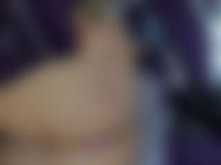 Live cam show with Lunaviceht - Blonde Hair on live18s.com