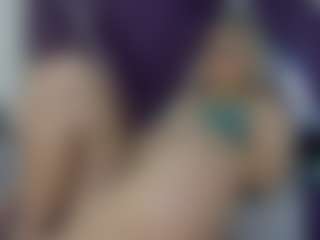 Live cam show with Lunaviceht - Sexting Curvy on Camsoda