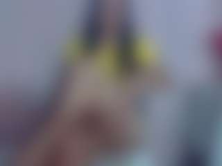 Live cam show with Melany Lewis - Shaved Pussy on Sex Cam Show