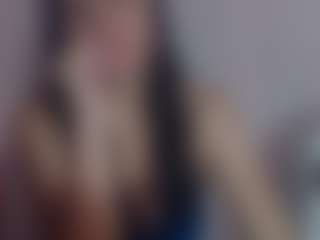 Live cam show with Melany Lewis - Average on crypto-cams