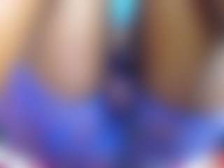 Live cam show with Ebony-DickTS - Brown Eyes on Camsoda