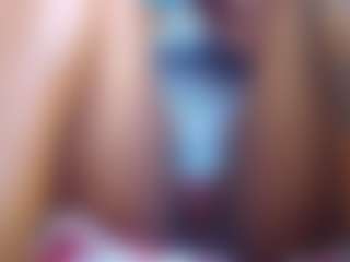 Эротическая трансляция с Ebony-DickTS — Tiny Tits на Camsoda