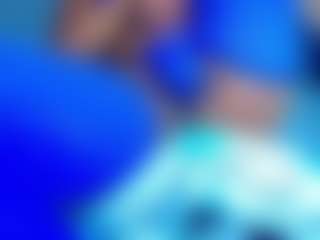 Live cam show with Ebony-DickTS - Average on Dolls Live
