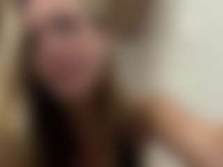 Live cam show with KaY - Mature on sexylive.show