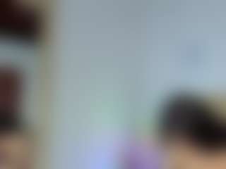 Spettacolo in cam dal vivo con Lara Rous-Pretty - Trimmed su Camsoda