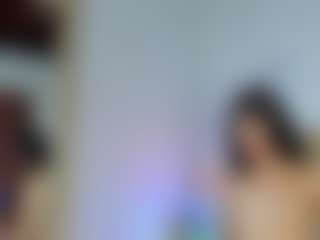 Live cam show with Lara Rous-Pretty - Cumshot on xxxlivecams.org