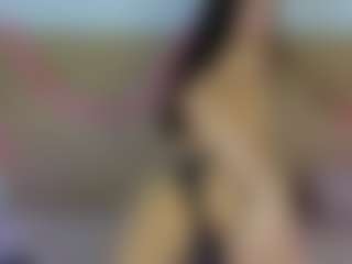Live cam show with Lara Rous-Pretty - Bdsm on Hubzter Live