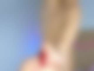 Live cam show with Lara Rous-Pretty - Dirty Talk on Camsoda Late Night